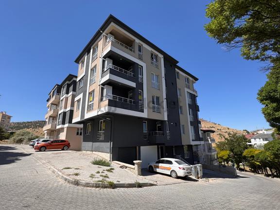Şanlıbaba Emlaktan Fatih Sultan Mehmet Mah.kiralık 1+1 Daire 1
