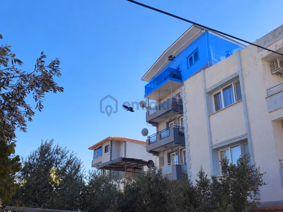 Bornova'da Şehir Manzaralı 3+1 Kiralık Daire 2