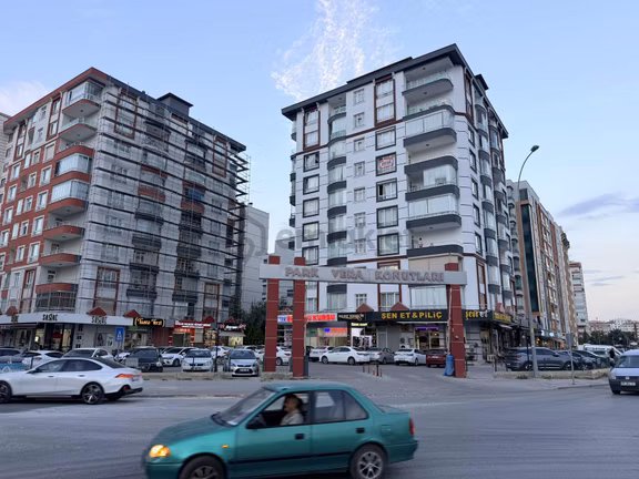Yazır Mahallesi Park Vera Konutları Satılık 3+1 Daire 1