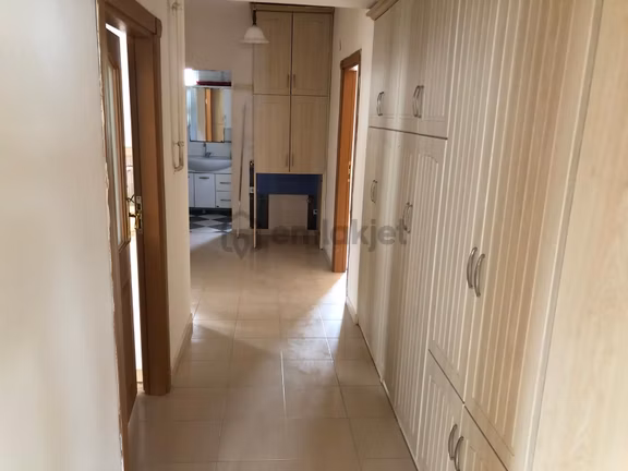 Tuğba Yörür'den Karşıyaka Mahallesinde Kiralık Daire 1