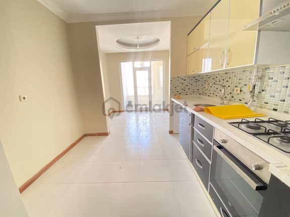 Canbay Yapıdan Çevreyoluna Sıfır Kiralık 3+1 Daire 2