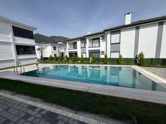 Güre'de Havuzlu 2+1 Sıfır Daire 1