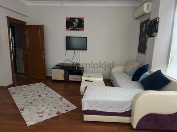 Alanya Çarşı Mahallesi Bakımlı Mobilyalı 1+1 2