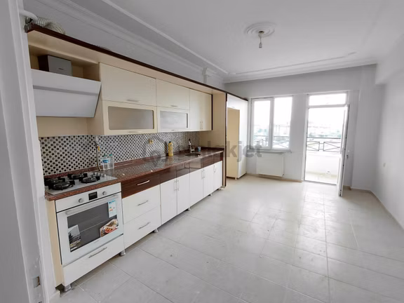 Canbay Yapı'dan Çevre Yolu Üzerinde Kiralık 3+1 Daire 1