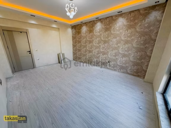 Göktürkte Cadde Cepheli Prestijli Sıfır 2,5+1 Daire 1