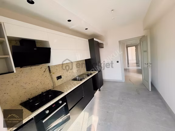 Güneşli Meydanda 3+1 Kiralık Daire 2