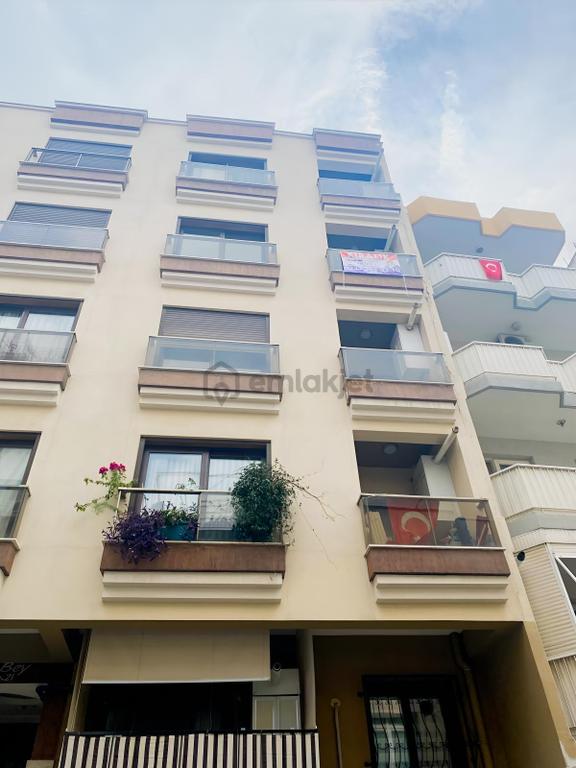 Karşıyaka Goncalar Mahallesinde Kiralık 2+1 Daire! 1