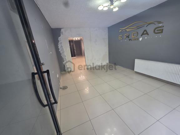 Beylikdüzü Yakuplu 61.sok. 75m² Düz Giriş Ofis, Metrobüse Yürüme 1