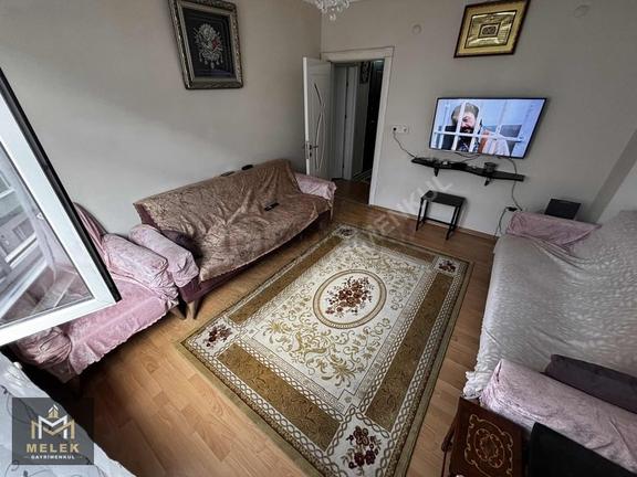 Melek Gayrimenkul'dan T.reiste 2+1 Ara Kat Satılık 1