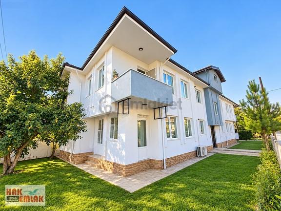 Azmimilli'de Yenilenmiş Müstakil Bina İçi 3+1 Kiralık Daire 1