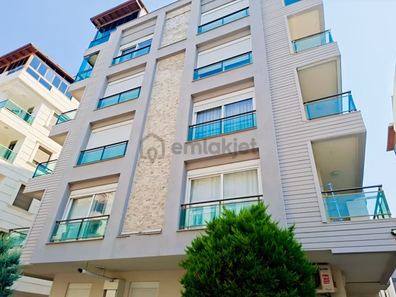 Antalya Şehir Merkezi Zerdalilikte 4+1 Şık Dubleks Daire 2