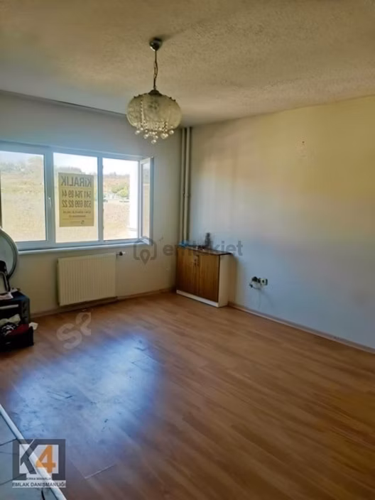 Kayaşehir 13. Bölge Kiralık 2+1 Daire Arakat 69 M2 1
