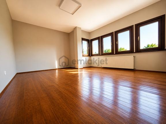 Üsküdar Çengelköy Ata-2 Sitesinde 350 M2 Tripleks Villa 1