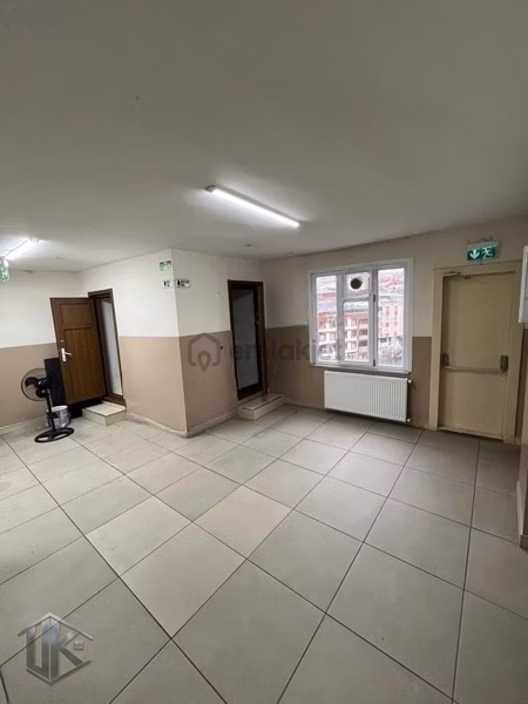 Uğur Gayrimenkul'den İsmetpaşa Cd. Üzeri 4. Kat Kiralık İşyeri 2