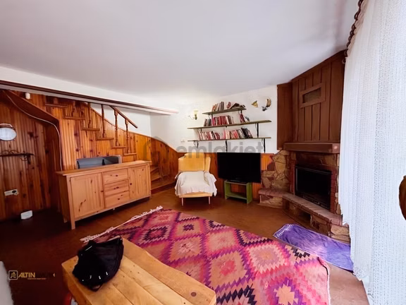 Müstakil-bahçeli-şömineli Dağ Evi Atmosferinde-marmaraya 5 Dk. 2