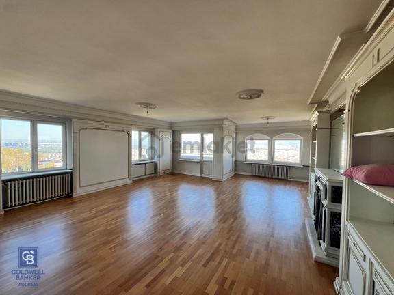 Bursa, Çekirge Cadde'sinde İçi Yenilenmiş Kiralık 4+1 Daire 1