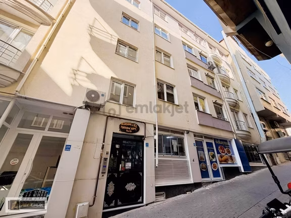 Süleymanpaşa Yavuz Mahallesinde Merkezi Lokasyonda Kiralık 2+1 1