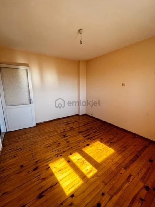 Nazilli Ordu Caddesinde Şehir Manzaralı Kiralık 3+1 Daire 2