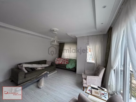 Uğurman Emlak'tan Sıfır Ayarında Eşyalı 2+1 Kiralık Daire 2