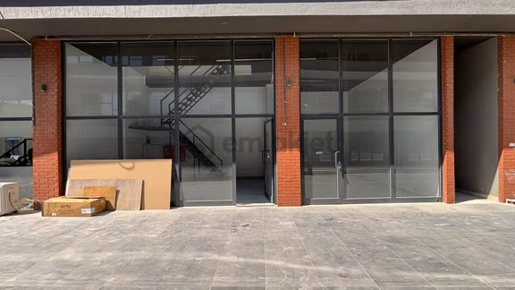 Expert'ten West Point Plaza'da Satılık Dükkan 2
