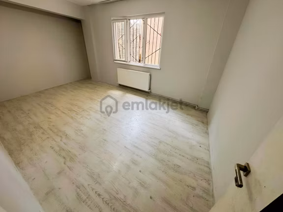 Teleferik Zümrütevler'de | Bakımlı 2+1 Giriş Kat Kiralık Daire 2