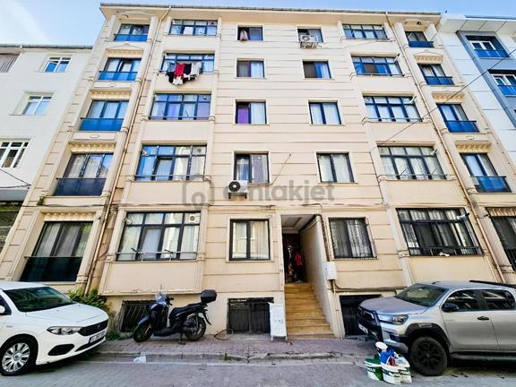 Esenyurt Balıkyolu Mh. Balkyolu Köprüsüne Yürüme Mesafesinde 2+1 1