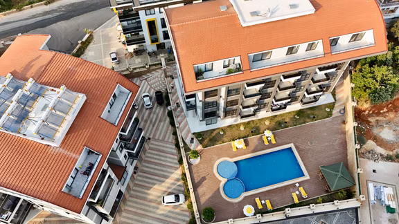 Alanya Oba'da Havuzlu Saunalı Sitede Mobilyalı 1+1 Daire 1