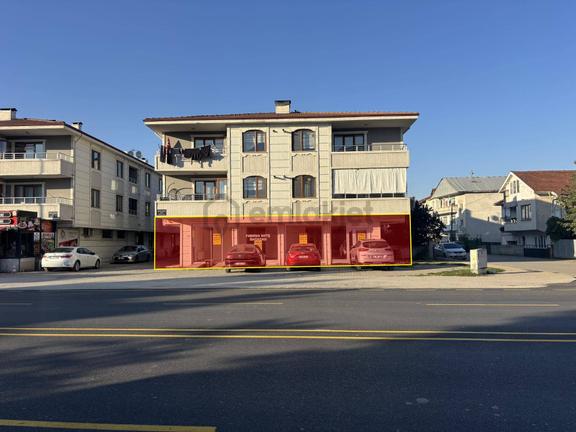 Aziziye Mahallesi İstanbul Caddesi'ne Cephe160 M2 Kiralık Dükkan 1
