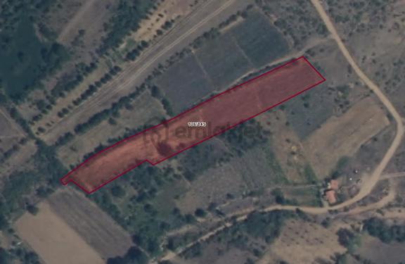 Eva Gayrimenkul'den Çakıllarda 3800 M² Çilek Bahçesi 1