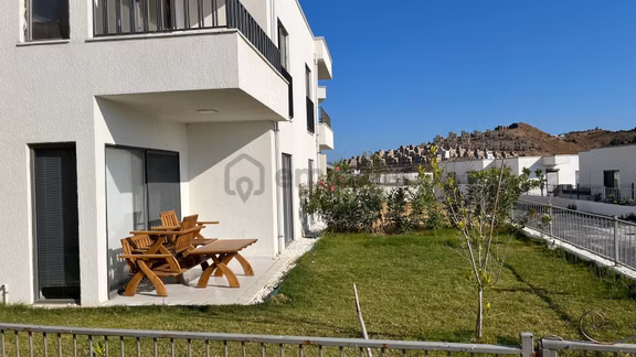 Ortakent Deniz Manzaralı Kiralık Eşyasız Bahçeli Daire 2