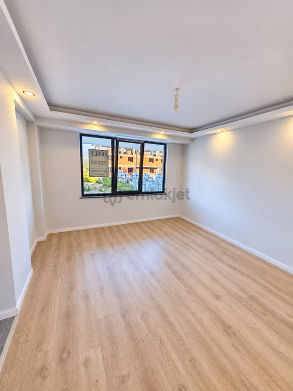 Kahvecioğlu Emlak'tan Fatih Mah.kiralık Lüx 1+1 Daire 2