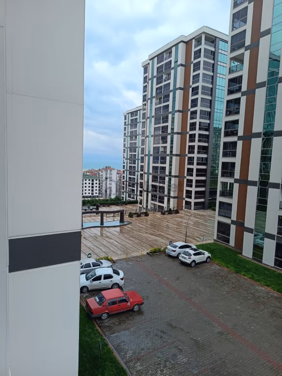 Efe Gayrimenkulden Kiralık Site İçerisinde 2+1 Daire 2