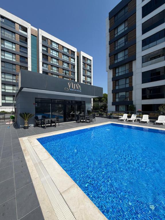 Silivri Yenimahalle De Site İçinde 3+1 Kiralık Lüks Daire 1