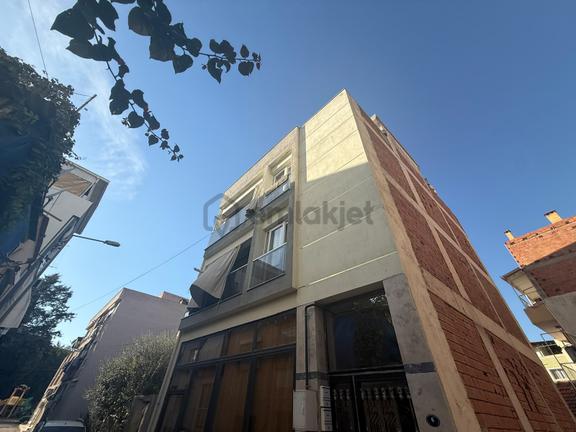 Çiğli Yeni Mahalle'de 2+1 Satılık Daire 2