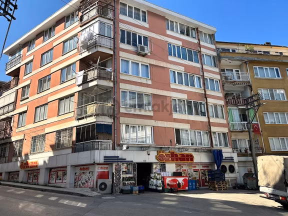 Remax Area'dan Şehrin Merkezinde, Heykel'de Kiralık 3+1 Daire 1