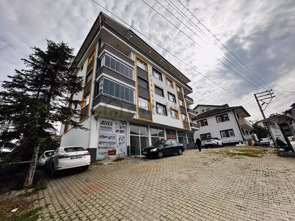 Merkez Karaköy Kiralık Geniş 2+1 Daire Arakat Ön Cephe 2