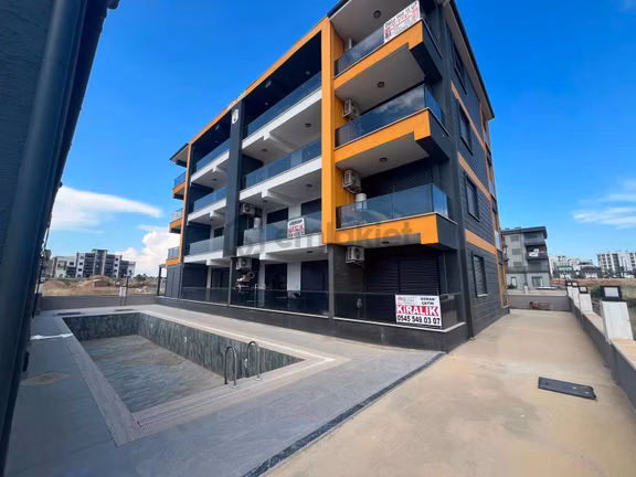 Altıntaş Mahallesi'nde 40'lık Yol Üzerinde Kiralık 1+1 Iskanlı 1