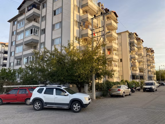 Ortaca Bahçelievler Mahallesi Kiralık 2+1 Kapalı Mutfak Daire 1