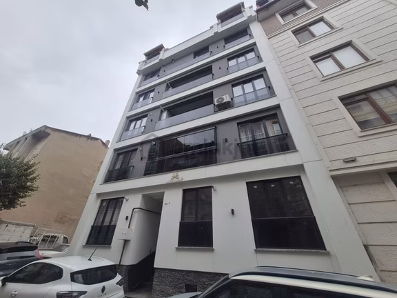 B&u Gayrimenkul'den Karakaş'da Lux 1+1 İskanlı Daire 1