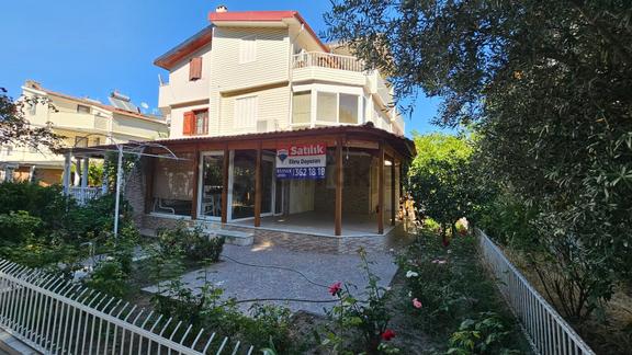 Aydın Kuşadası'nda Bakımlı, Eşyalı Satılık Yazlık 2