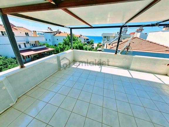 Uytundan Gürede Sitede Denize 50 Metre Bahçeli Kiralık 6+1 Villa 1