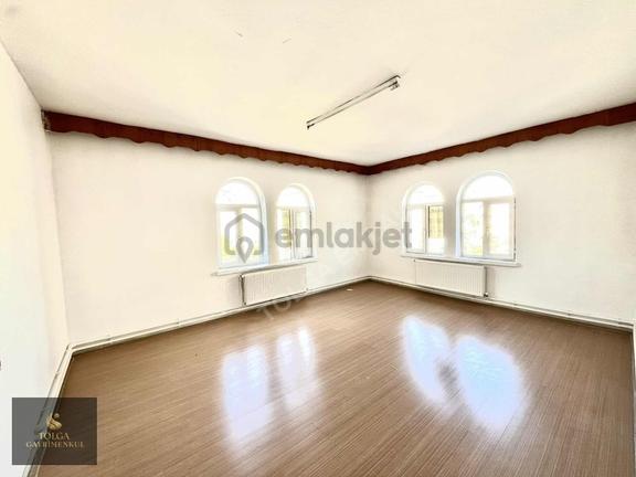 Tolga Gayrimenkul Selçuk Mh.3+1 Merkezi Lokasyon Kiralık Daire 2