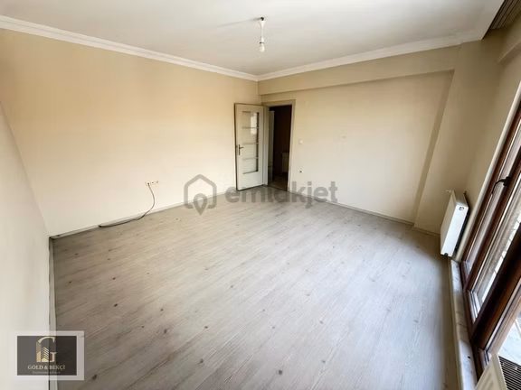 Kemerköprü'de 2+1 Asansörlü 90m² Satılık Daire 1