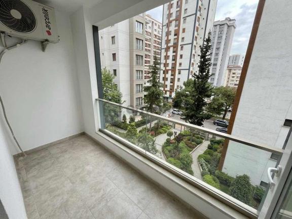 Bostancı'da 2+1 Arakat Kiralık Daire 2