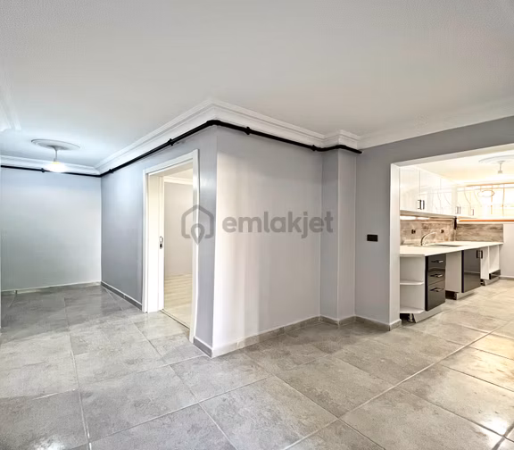 Okula Yakın Merkezi Konumda Aileye Uygun 2+1 Kiralık Bahçe Kat 2