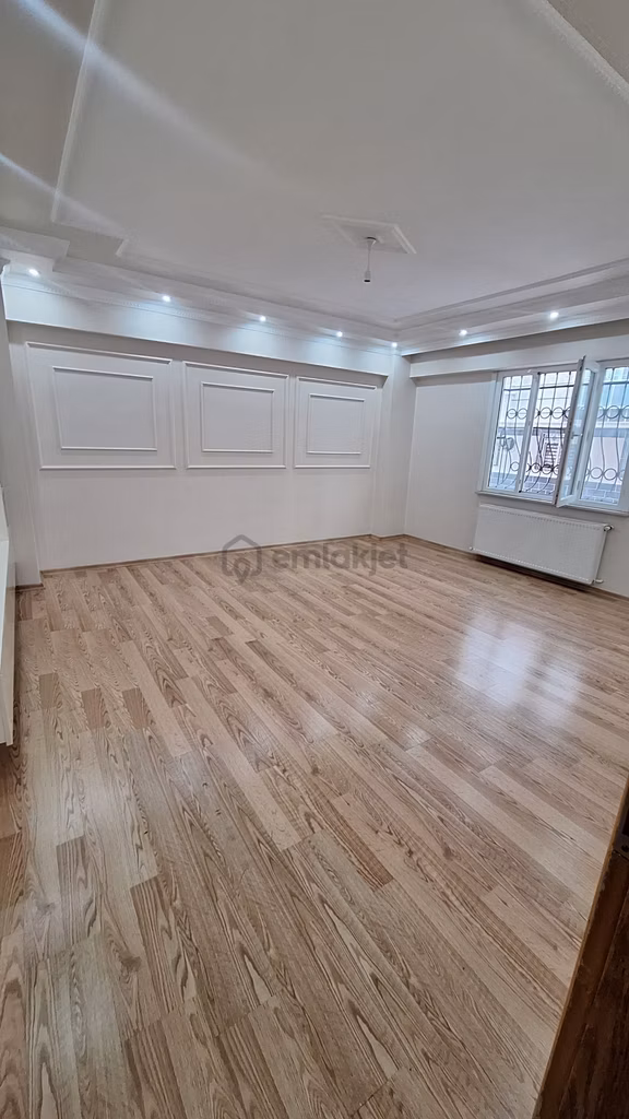 Esenyurt Üçevler Mah Kiralık Daire 3+1 Geniş Ferah Merkezi Konum 1