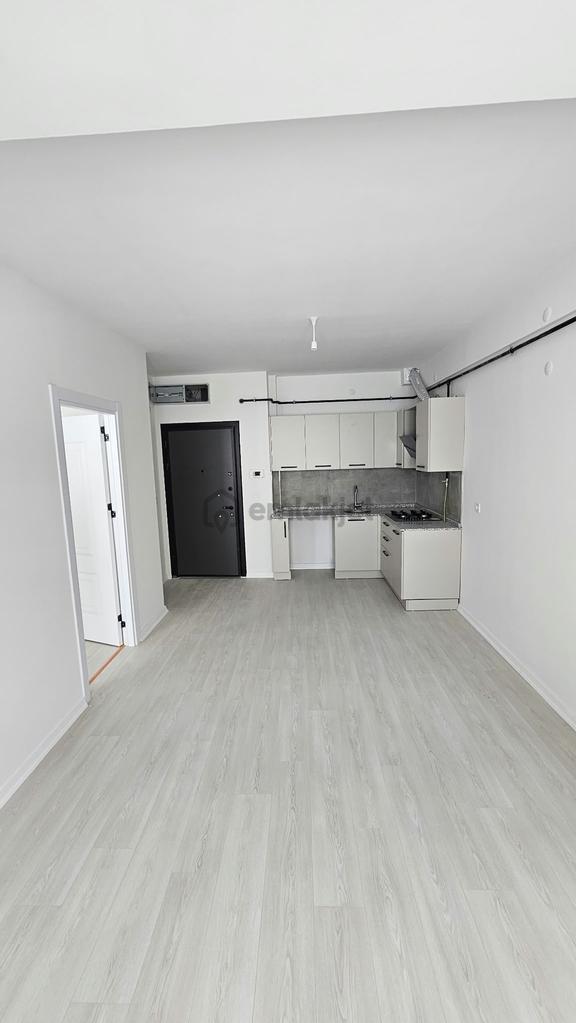 Akademi'den Amerikan Mutfaklı Yerden Isıtmalı Kiralık 1+1 1