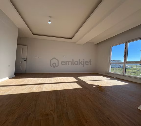 Mutlu Yaşam'dan Baglık Mah Site İçi 3+1 Fırsat Daire 2