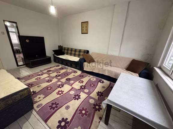 Gaziosmanpaşa Merkez Mahallesi Akalar Sokakta 2+1/75m2/1. Kat/ Eşyalı Daire 2