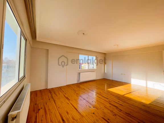 Atıfbey Mahallesi 'nde Merkezi Konumda 3+1 Kiralık Daire 2